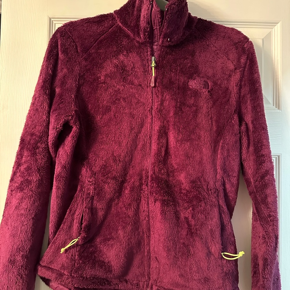 The North Face Women’s Osito Fleece Jacket in Boysenberry